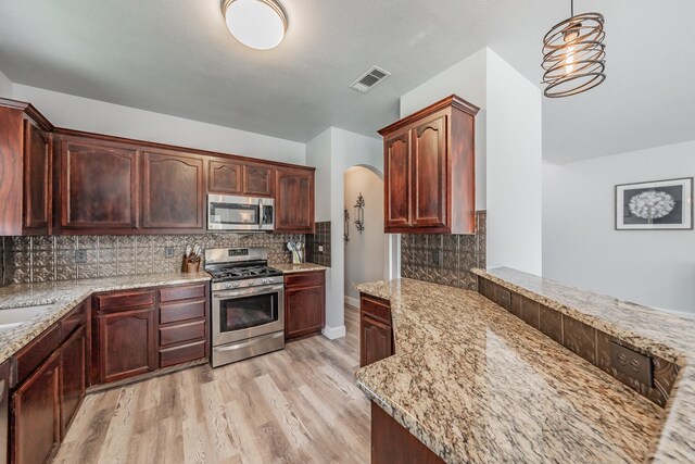 6204 Geneva Ln, Fort Worth, TX 76131 - view of spacious closet