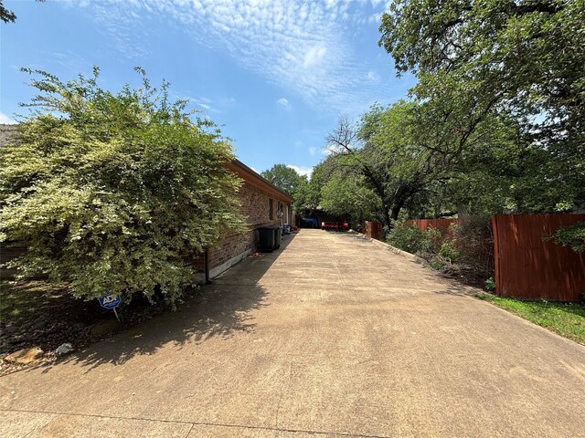 3307 Shawnee Trl, Lake Worth, TX 76135 - view of street