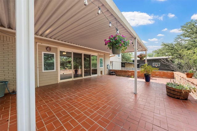 2225 Wooded Acres Dr, Waco, TX 76710 - view of patio / terrace