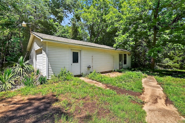 344 Trail Rd, Denison, TX 75021 - view of front of home with an outdoor structure