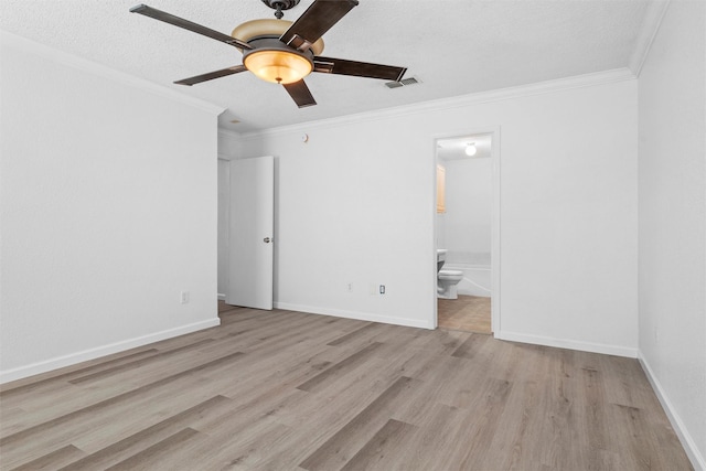 10228 Maverick Dr, Fort Worth, TX 76108 - empty room featuring light wood-style floors, a ceiling fan, ornamental molding, and a textured ceiling
