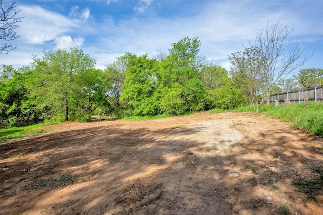 2111 Renaissance Dr, Denison, TX 75020 - view of yard