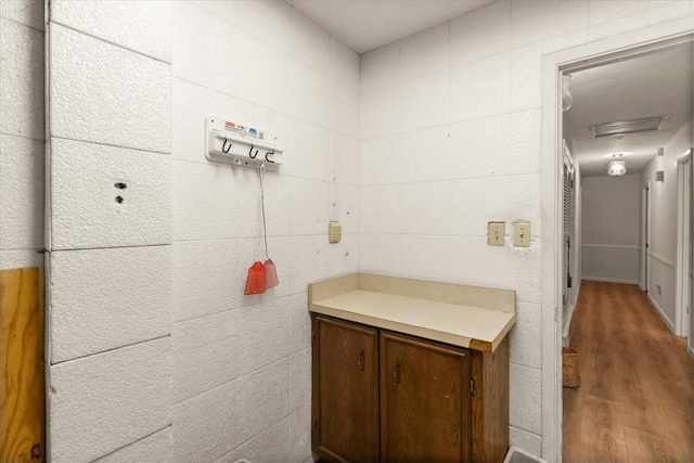 1506 Ridgeview Dr, Arlington, TX 76012 - bathroom with wood finished floors