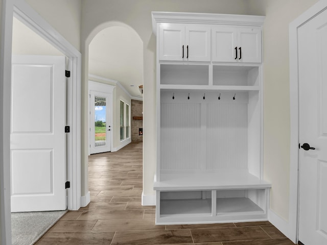 971 County Road 1304, Bridgeport, TX 76426 - mudroom featuring wood tiled floors and arched walkways