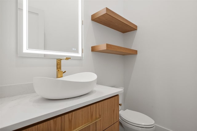 1106 Knoll Crest Dr, Mansfield, TX 76063 - half bath with vanity and toilet