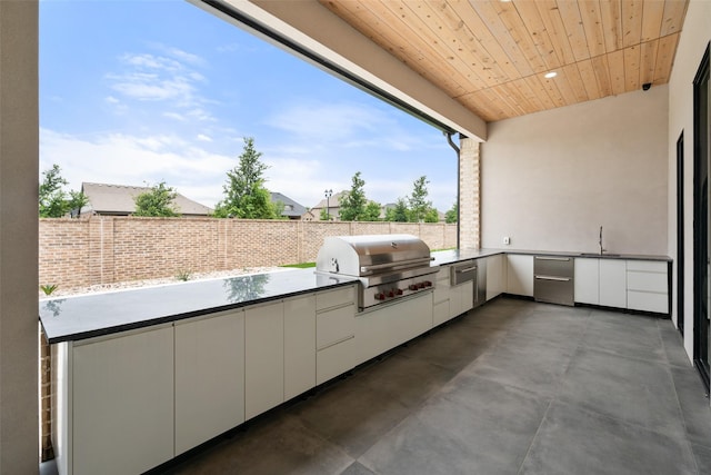 1106 Knoll Crest Dr, Mansfield, TX 76063 - view of patio featuring a sink