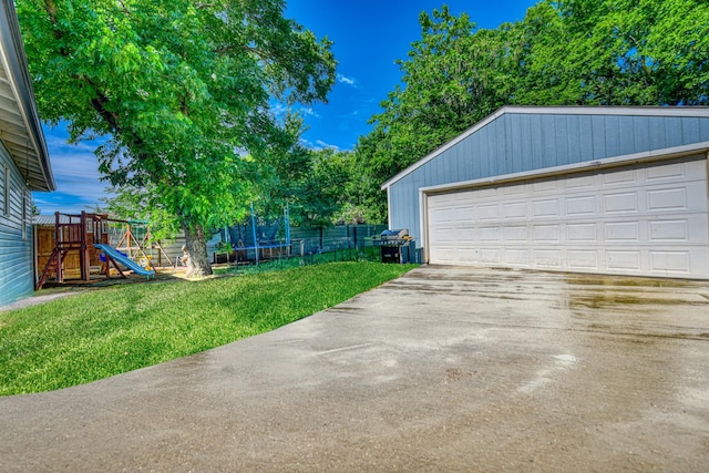 517 Pleasant Oaks Dr, Dallas, TX 75217 - view of detached garage