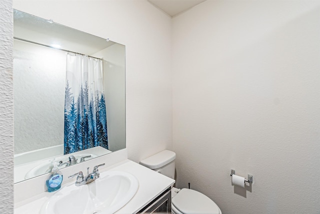 3233 Perman Dr, Mesquite, TX 75126 - bathroom featuring vanity and a shower with curtain