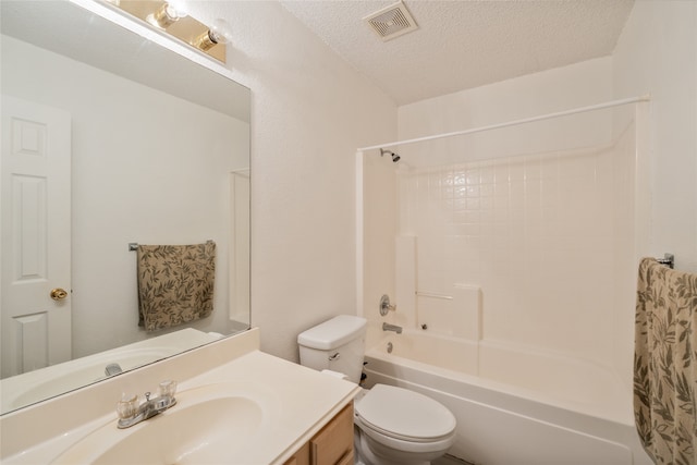 202 Lancelot Dr, Weatherford, TX 76086 - full bath with bathtub / shower combination, vanity, and a textured ceiling