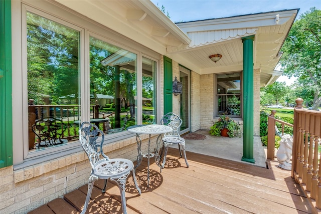 448 Parkhurst Dr, Dallas, TX 75218 - view of wooden terrace