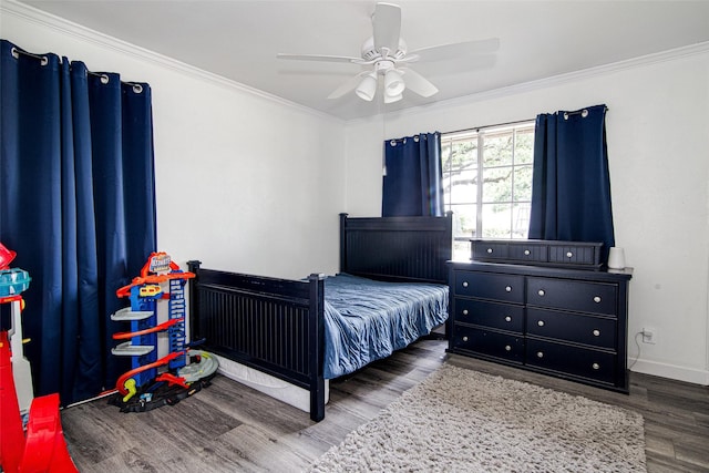 306 Country Club Dr, Joshua, TX 76058 - bedroom featuring wood finished floors, crown molding, and ceiling fan
