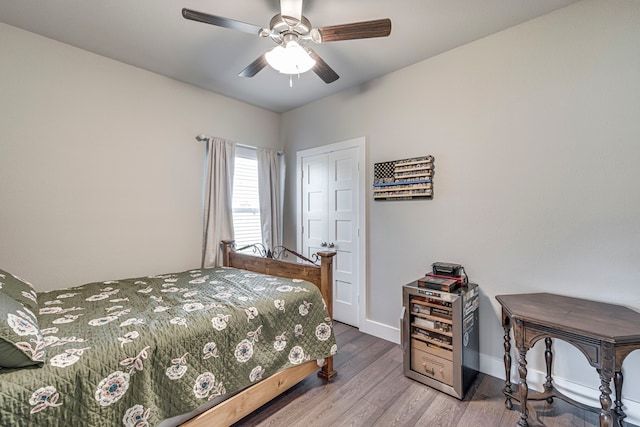 337 Hcr 1345, Hillsboro, TX 76645 - bedroom featuring wood finished floors, ceiling fan, and a closet
