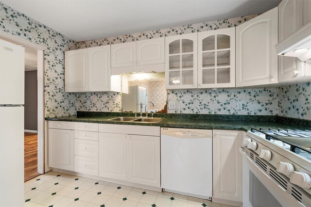 3808 Leland Ave, Waco, TX 76708 - misc room with plenty of natural light, a textured ceiling, and cooling unit