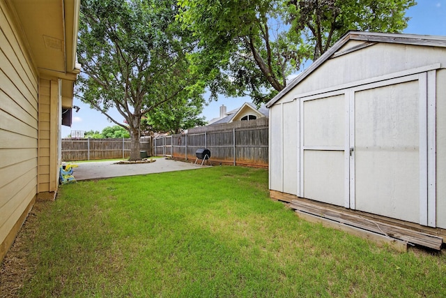 5537 Seabury Dr, Fort Worth, TX 76137 - fenced backyard featuring a patio area and a storage shed