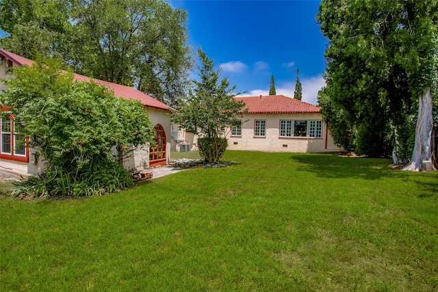 6812 Clayton Ave, Dallas, TX 75214 - view of green lawn