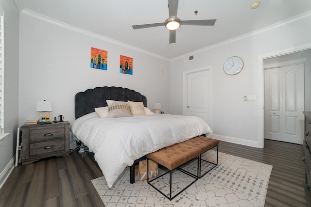 3400 Welborn St Unit 224, Dallas, TX 75219 - bedroom featuring wood finished floors, ornamental molding, and a ceiling fan