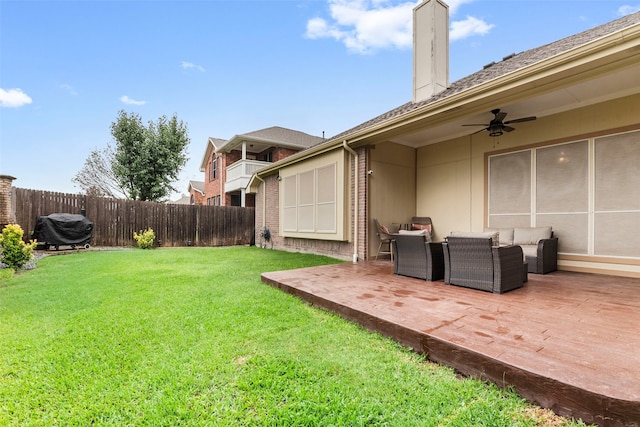 6436 Meadowcrest Ln, Sachse, TX 75048 - fenced backyard featuring a ceiling fan