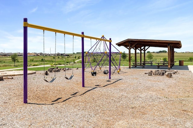 8240 Catclaw Pr, Godley, TX 76044 - communal playground with a gazebo