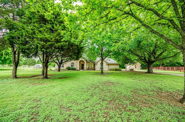 4720 Ashley Cir, Midlothian, TX 76065 - view of yard