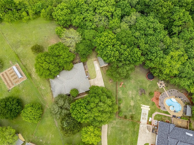 4720 Ashley Cir, Midlothian, TX 76065 - bird's eye view of a pool area