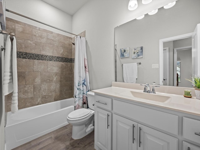 5622 Log Cabin Ct, Midlothian, TX 76065 - bathroom with wood finished floors, vanity, and shower / tub combo