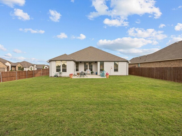 5622 Log Cabin Ct, Midlothian, TX 76065 - rear view of house with a patio and a fenced backyard