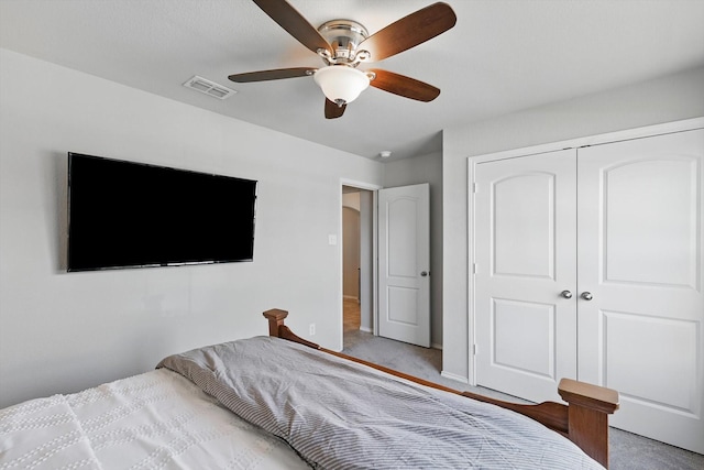 210 Hackney St, Waxahachie, TX 75165 - carpeted bedroom with a closet and ceiling fan