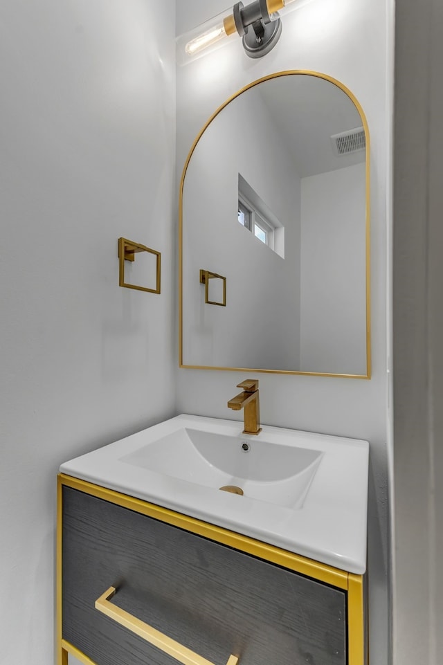 3709 Colonial Ave, Dallas, TX 75215 - bathroom featuring vanity