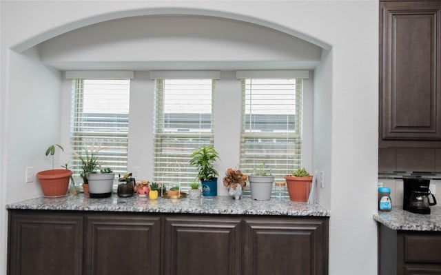 4333 Old Timber Ln, Fort Worth, TX 76036 - bar featuring arched walkways