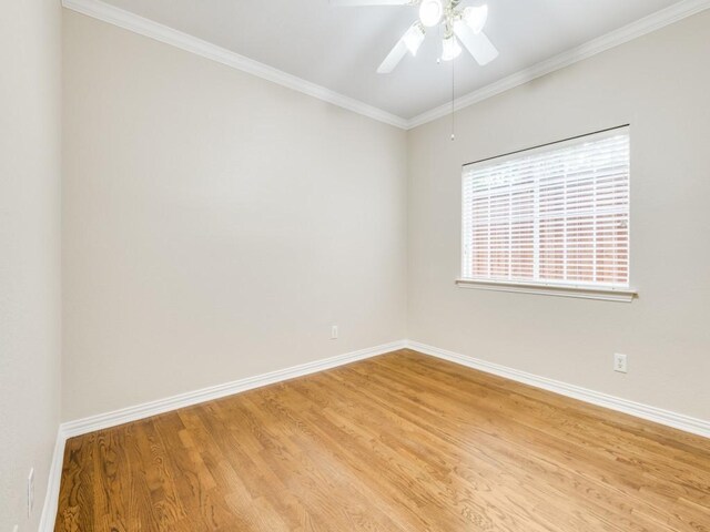 564 Austin Ct, Coppell, TX 75019 - full bath with a bath, a shower stall, crown molding, double vanity, and recessed lighting