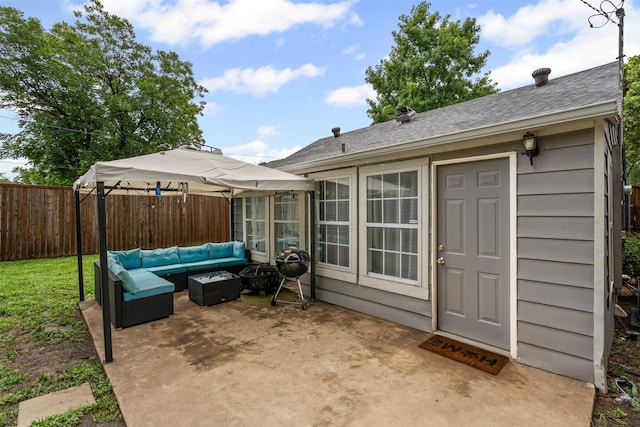 4204 Geddes Ave, Fort Worth, TX 76107 - fenced backyard with outdoor lounge area and a patio