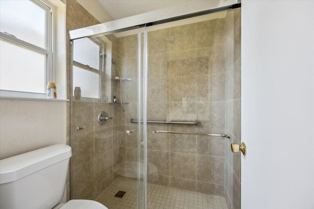 7920 Donegal Ln, North Richland Hills, TX 76180 - bathroom featuring a stall shower