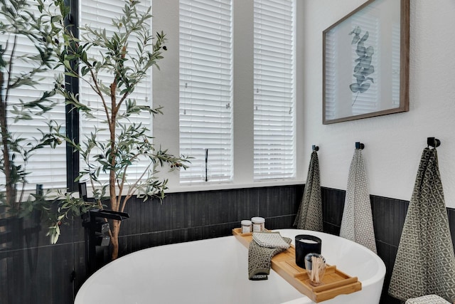 1809 Lake Glen Trl, Mansfield, TX 76063 - bathroom featuring a freestanding bath