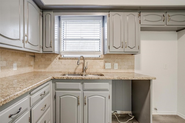 3925 Singleleaf Ln, Fort Worth, TX 76133 - kitchen with decorative backsplash and light countertops