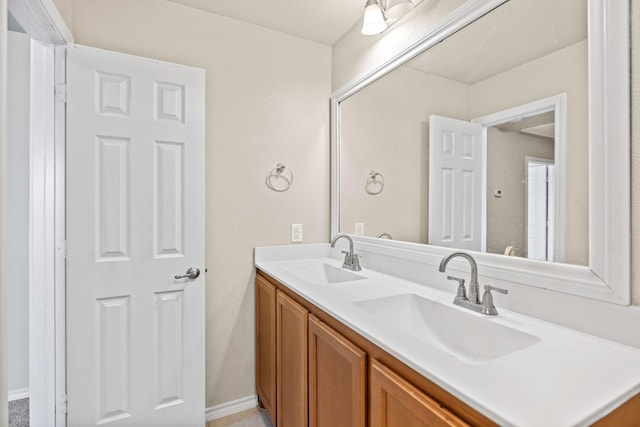 5365 Saba Dr, Fort Worth, TX 76119 - bathroom with double vanity