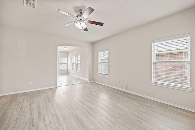 5365 Saba Dr, Fort Worth, TX 76119 - unfurnished room with ceiling fan and light wood finished floors