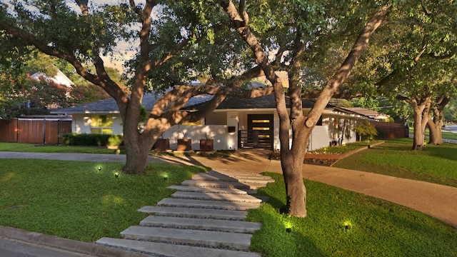 6375 Lansdale Rd, Fort Worth, TX 76116 - view of front of home