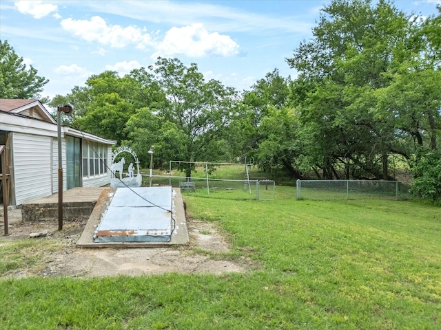 415 S Union St, Montague, TX 76251 - view of yard