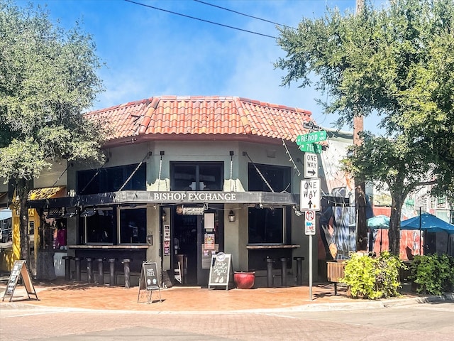 826 W Canty St, Dallas, TX 75208 - view of property