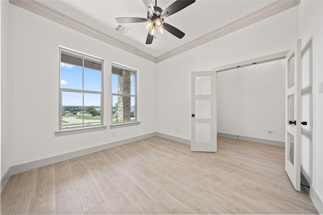 716 Burr Oak Ln, Weatherford, TX 76085 - empty room with ceiling fan, light wood-style floors, and crown molding