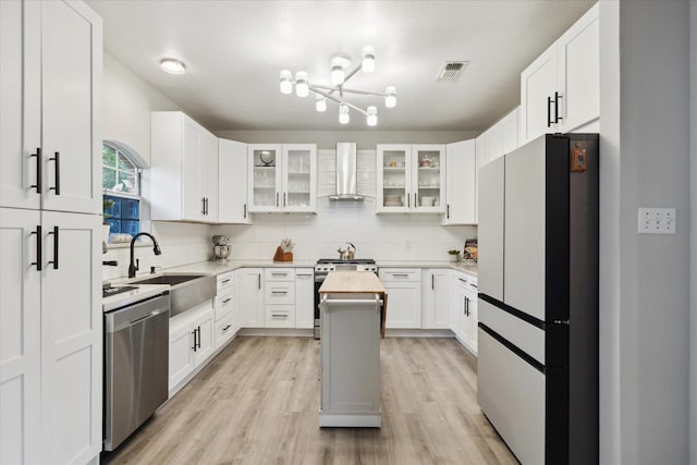 312 Springhill Dr, Hurst, TX 76054