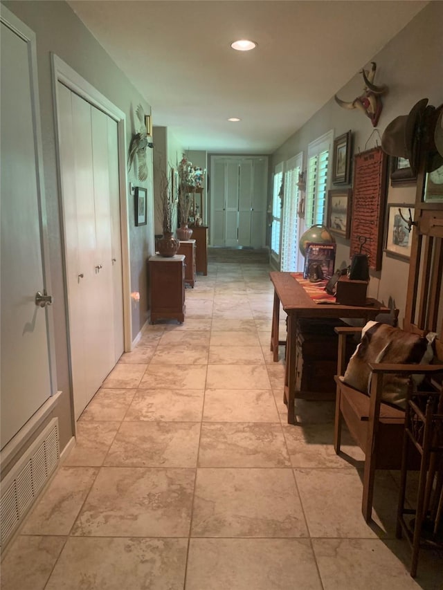 8918 Bellechase Rd, Granbury, TX 76049 - hall featuring recessed lighting