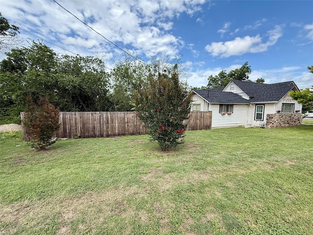 603 N Mesquite St, Hico, TX 76457 - view of yard