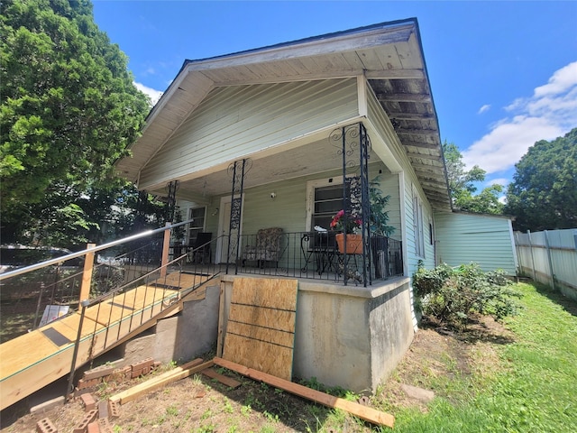 2514 NW 26th St, Fort Worth, TX 76106 - view of front of home featuring a porch and stairway