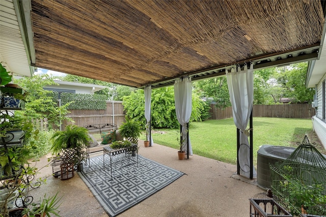 1905 S 51st St, Temple, TX 76504 - fenced backyard featuring a patio