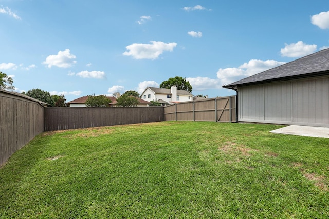 1722 Brighton Dr, Carrollton, TX 75007 - view of fenced backyard