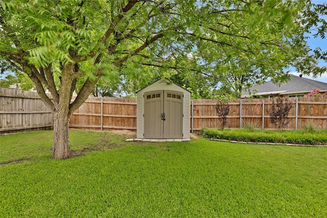 529 Cambridge Dr, Saginaw, TX 76179 - fenced backyard featuring a shed