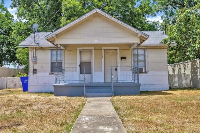 107 Quillen, Whitesboro, TX 76273 - bungalow featuring covered porch