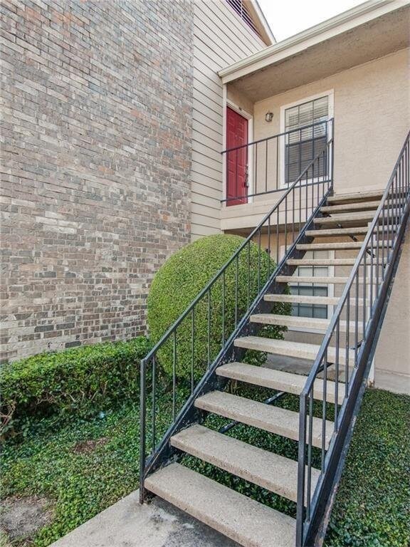 4748 Old Bent Tree Ln Unit 906, Dallas, TX 75287 - property entrance