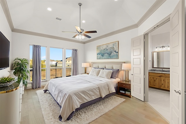 3148 Bryne Ln, Rockwall, TX 75087 - bedroom with crown molding, light wood-style flooring, recessed lighting, a ceiling fan, and connected bathroom